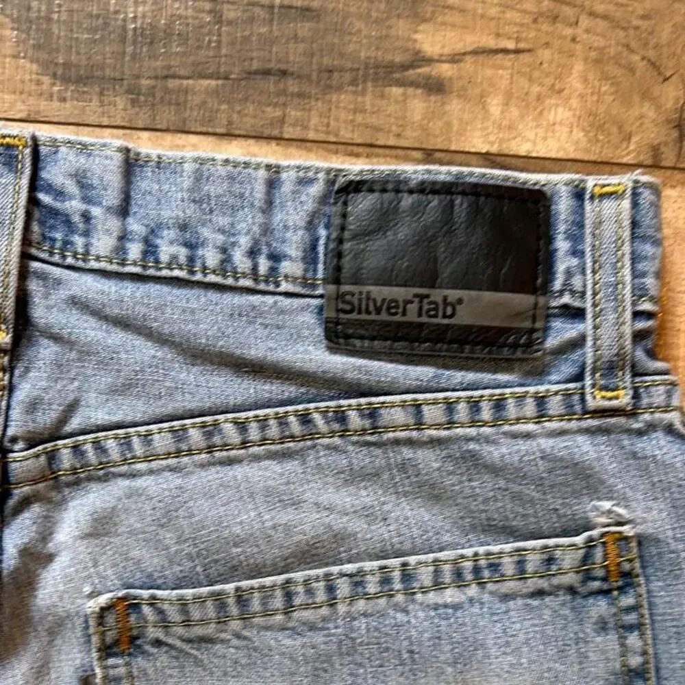 Levi-s Men's Blue and Grey Jeans